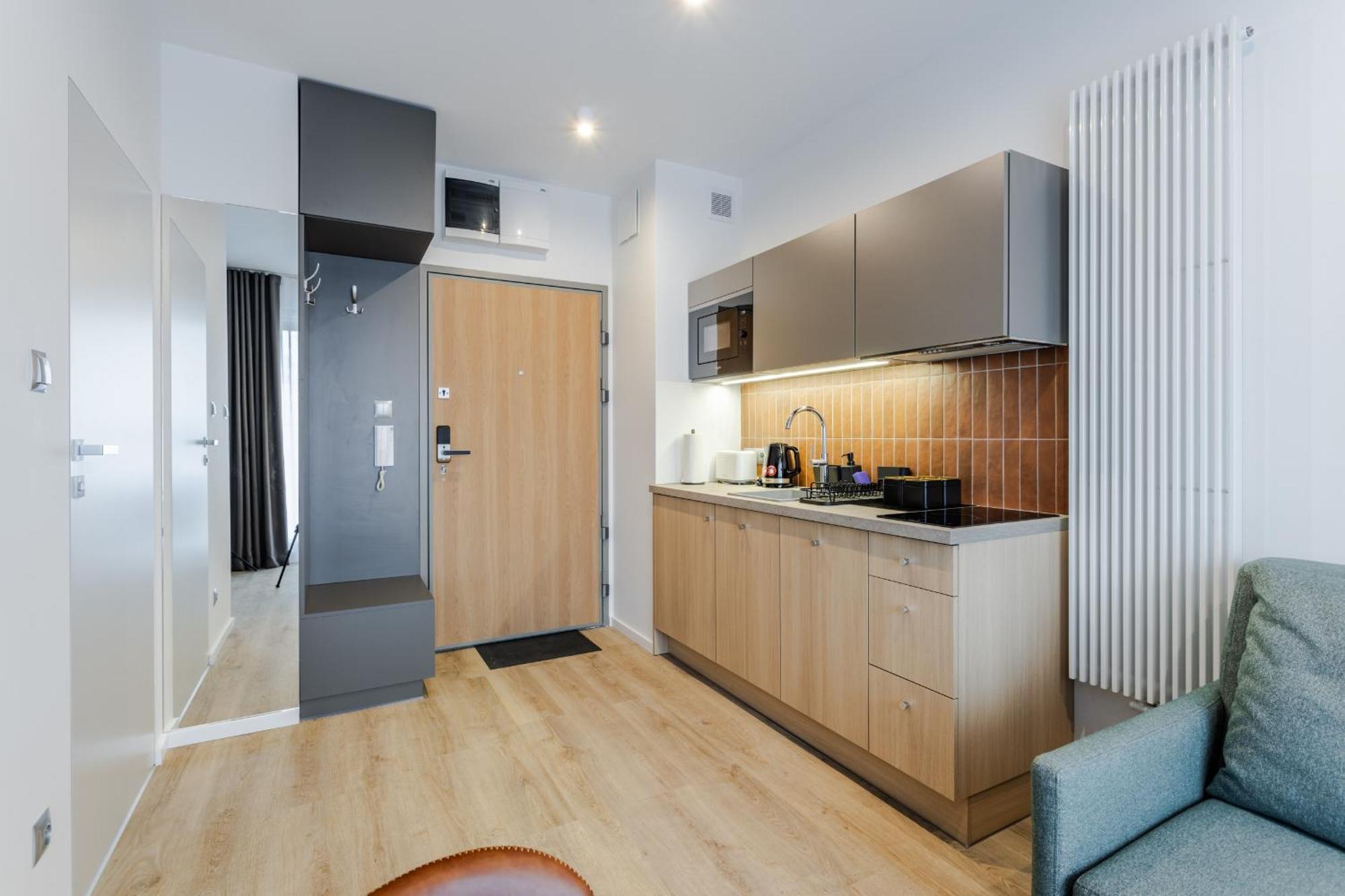 Stylowe Studio Very Berry W Poznaniu Z Parkingiem I Balkonem By Noclegi Renters Exterior foto
